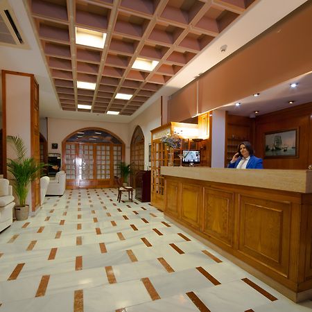 Hotel Regio 2 Kadyks Zewnętrze zdjęcie