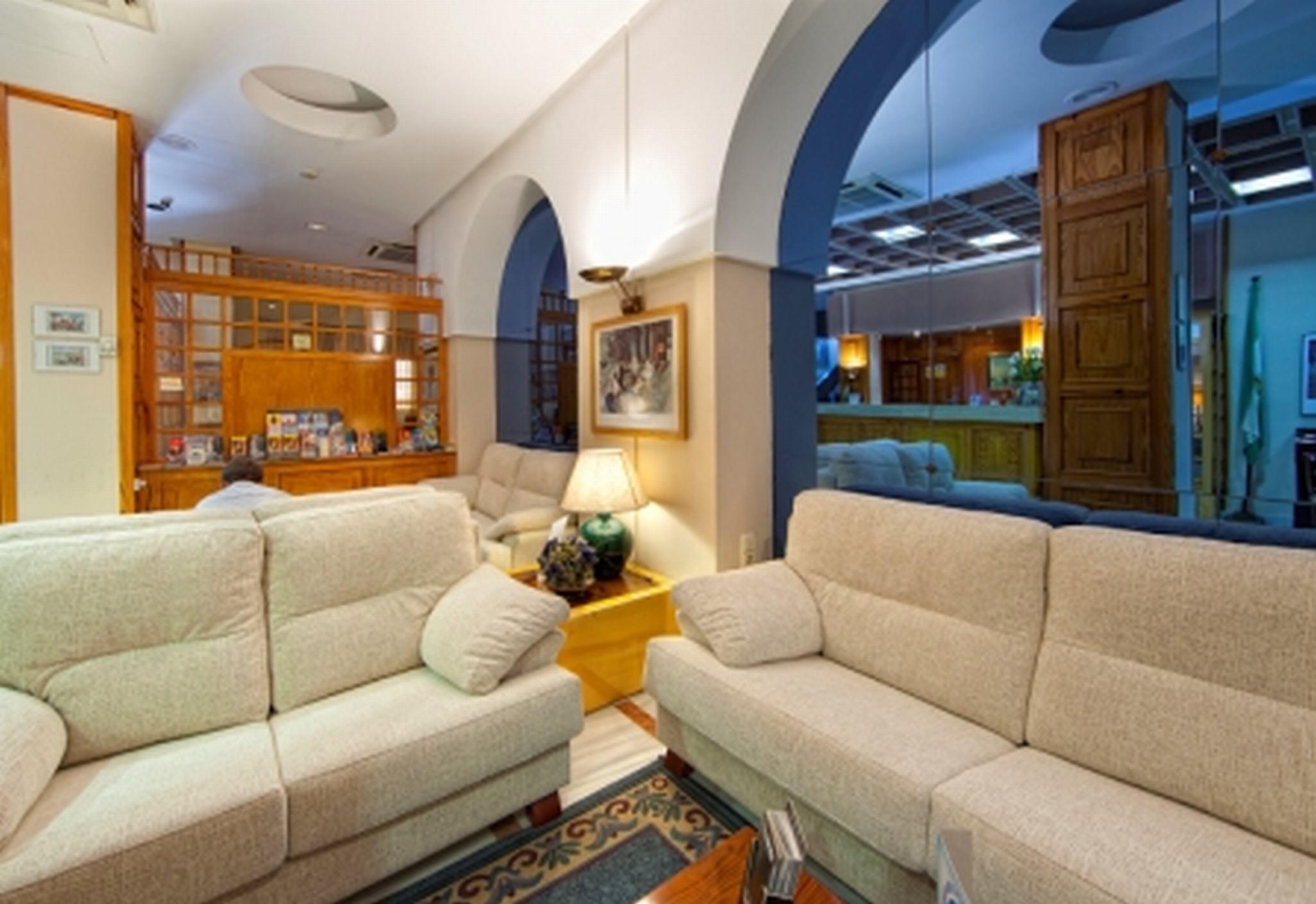 Hotel Regio 2 Kadyks Zewnętrze zdjęcie