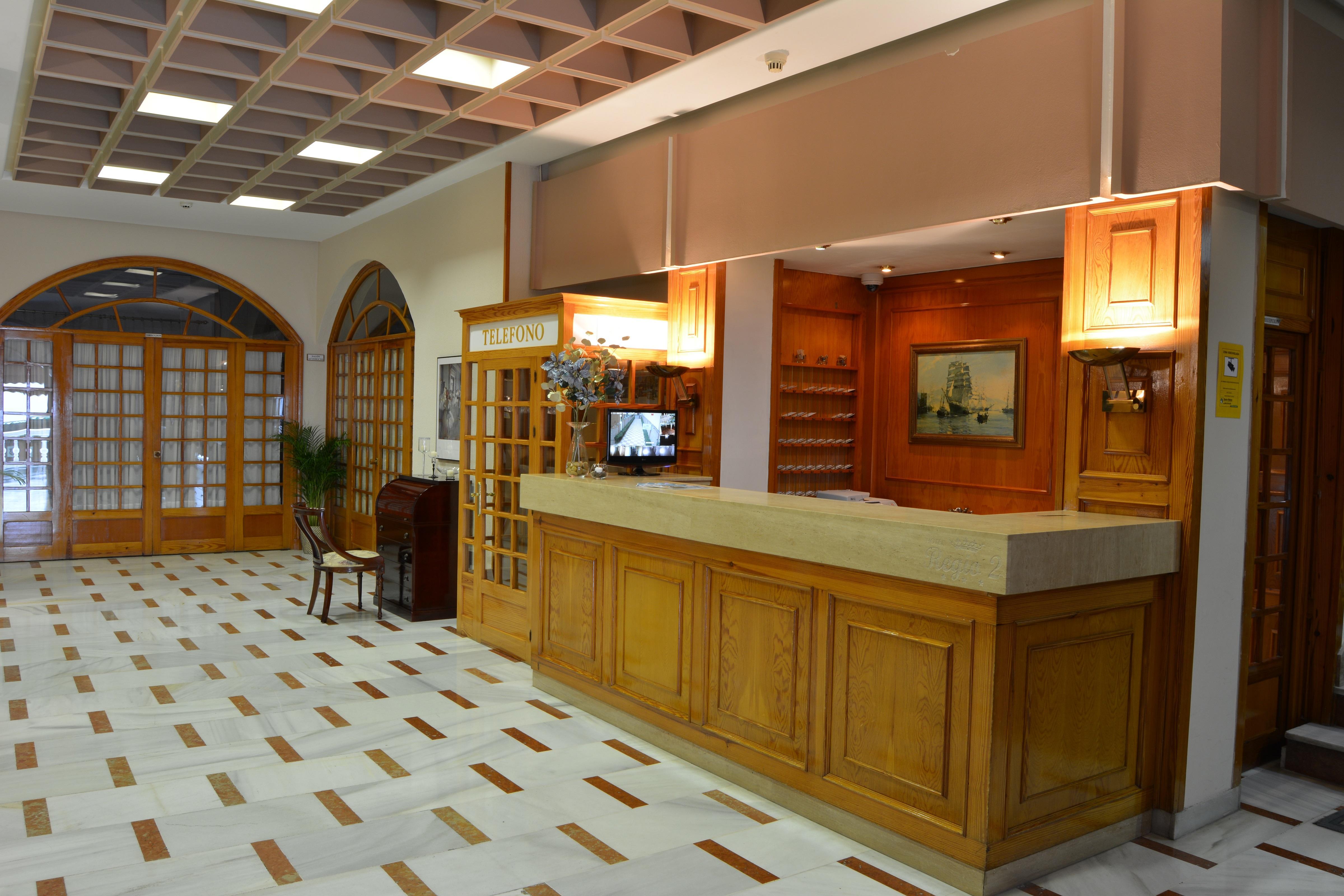 Hotel Regio 2 Kadyks Zewnętrze zdjęcie
