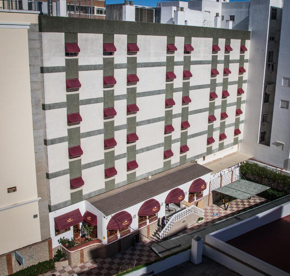 Hotel Regio 2 Kadyks Zewnętrze zdjęcie