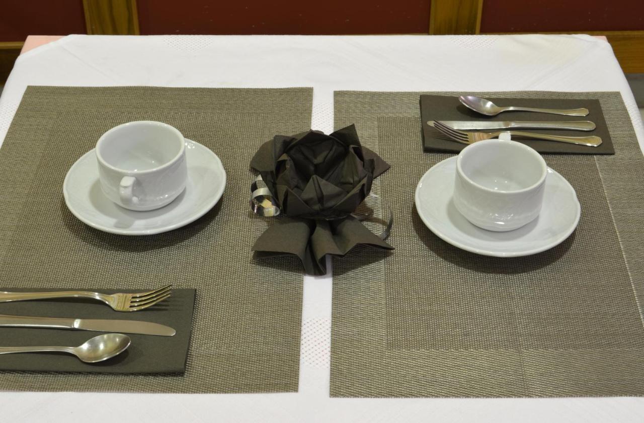 Hotel Regio 2 Kadyks Zewnętrze zdjęcie