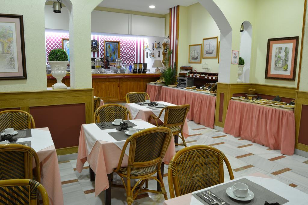 Hotel Regio 2 Kadyks Zewnętrze zdjęcie