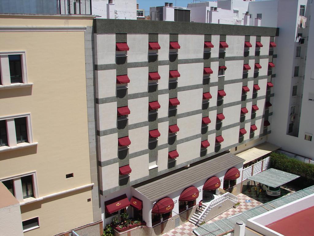 Hotel Regio 2 Kadyks Zewnętrze zdjęcie